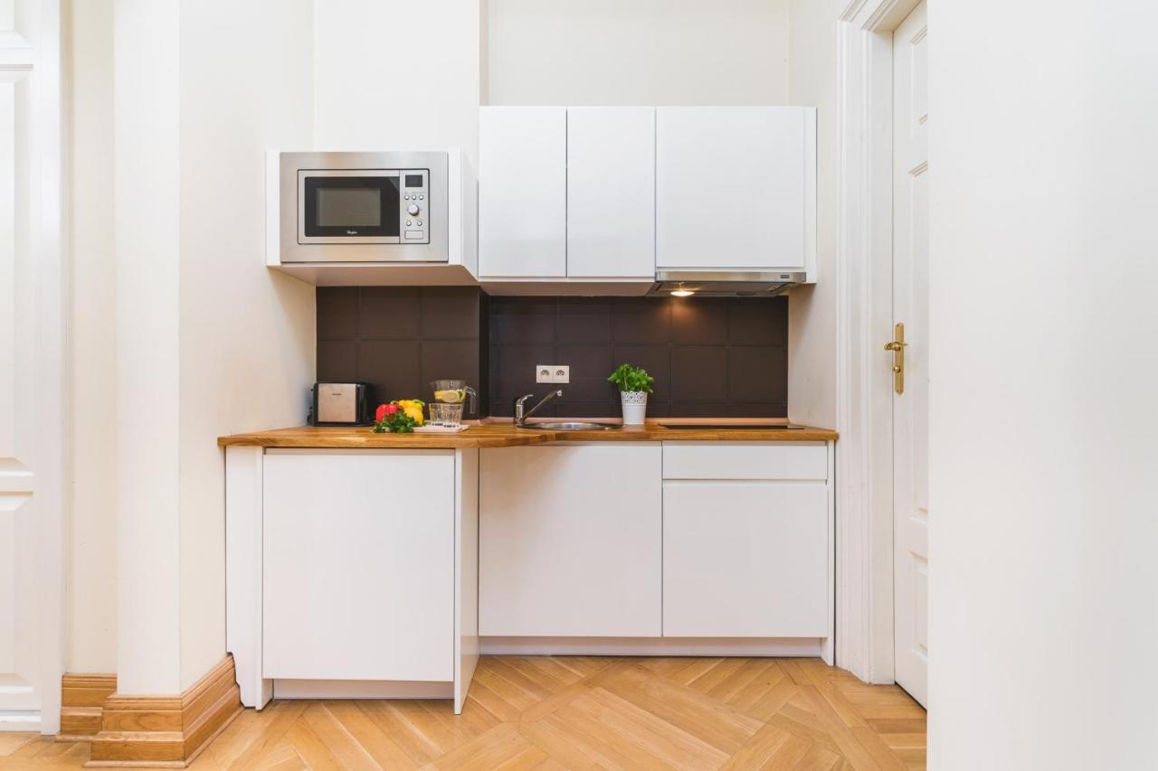 Apartamenty W Palacu Pod Baranami คราคูฟ ภายนอก รูปภาพ